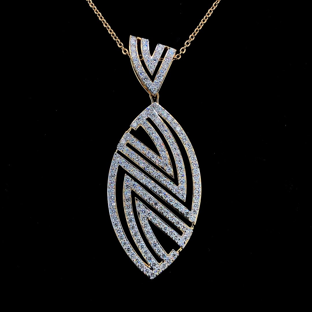 Linea Oval Pendant